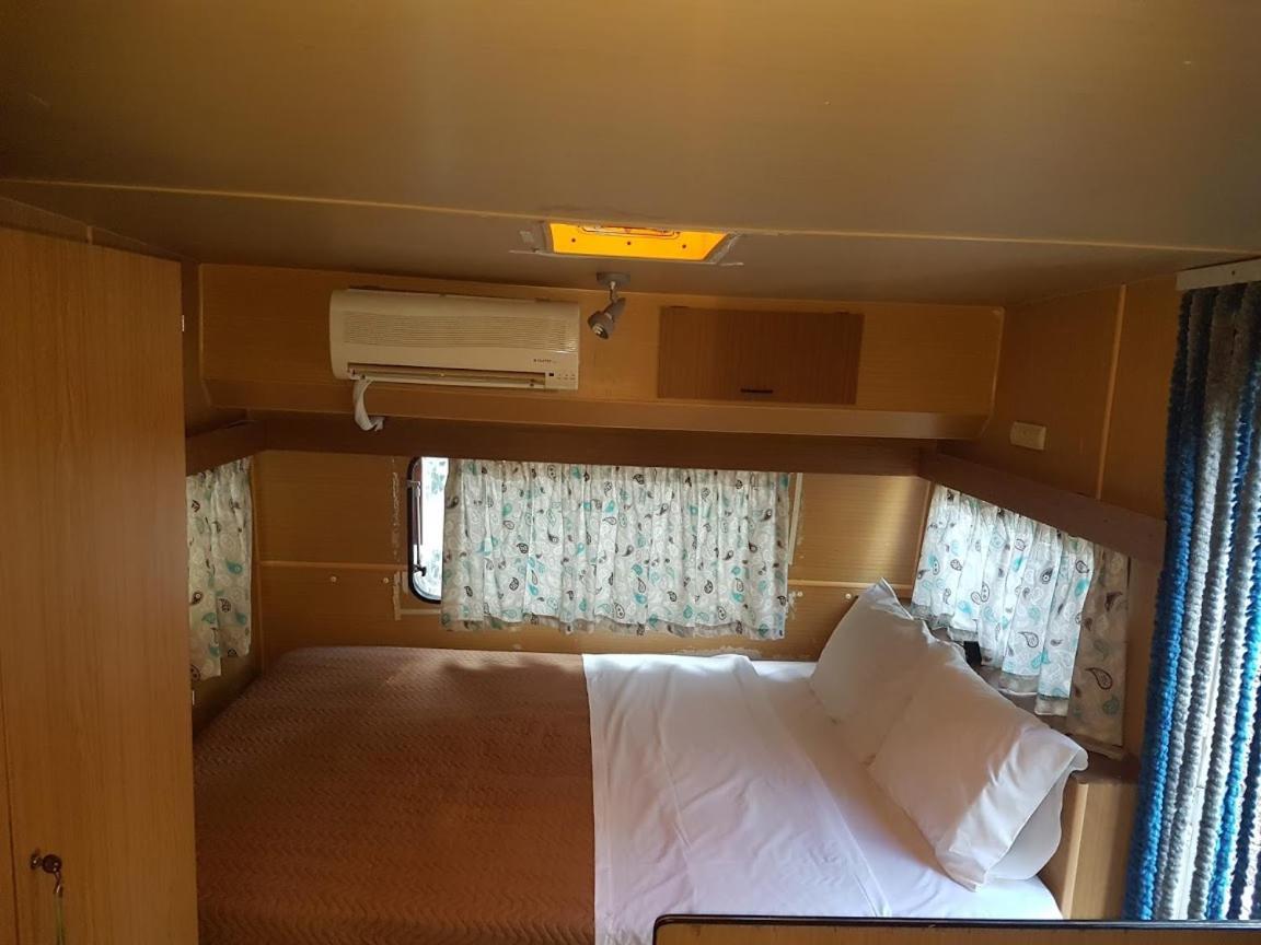 فندق Xenicamp-Retreat نافبليو المظهر الخارجي الصورة